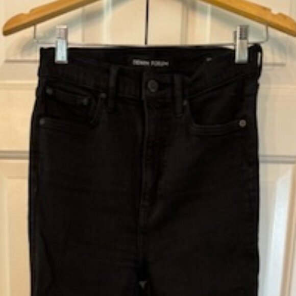 DENIM FORUM Lola High Rise Crop Jean - Picture 3 of 6